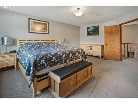 2597 NE Roberts Place Gresham OR 97030