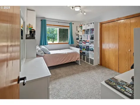 2597 NE Roberts Place Gresham OR 97030
