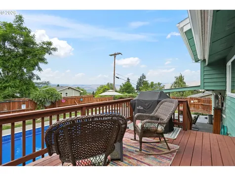 2007 View Court The Dalles OR 97058