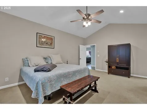 9 White Tail Court Florence OR 97439