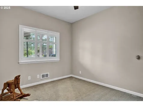 9 White Tail Court Florence OR 97439