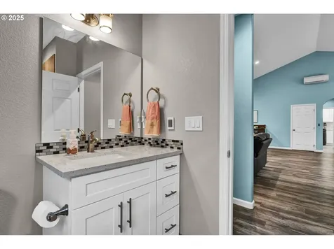 9 White Tail Court Florence OR 97439