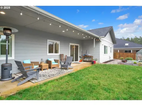 9 White Tail Court Florence OR 97439