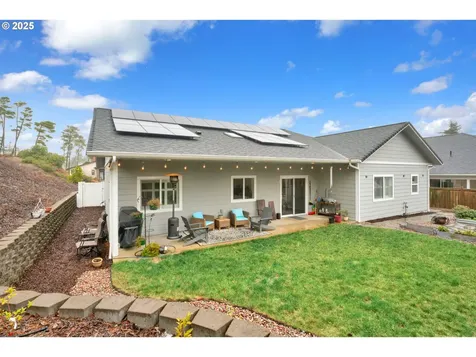 9 White Tail Court Florence OR 97439