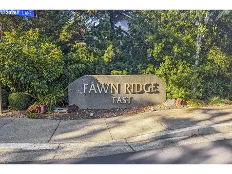 9 White Tail Court Florence OR 97439