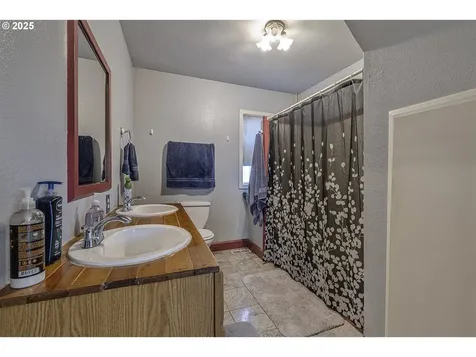 2403 15th Avenue Forest Grove OR 97116