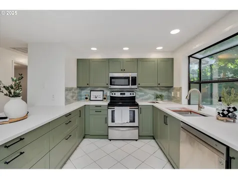 5132 Timbergrove Street Lake Oswego OR 97035
