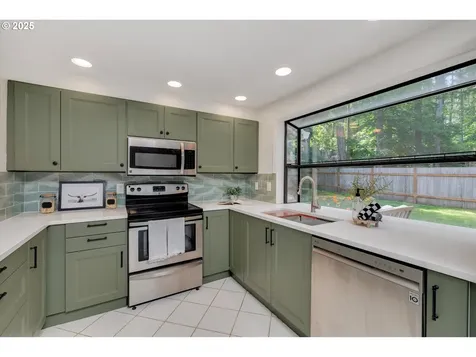 5132 Timbergrove Street Lake Oswego OR 97035