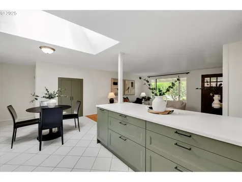 5132 Timbergrove Street Lake Oswego OR 97035
