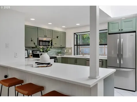 5132 Timbergrove Street Lake Oswego OR 97035