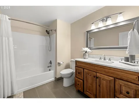 7735 SW Forsythia Place Beaverton OR 97008