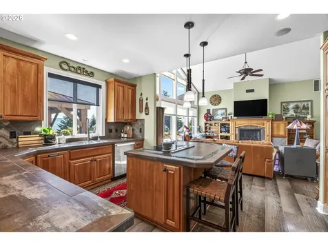 499 Beasley Road Kelso WA 98626