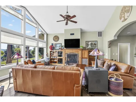 499 Beasley Road Kelso WA 98626
