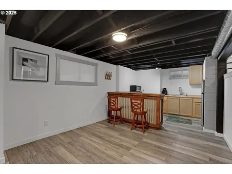 5947 NE 14th Avenue Portland OR 97211