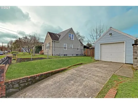 5947 NE 14th Avenue Portland OR 97211