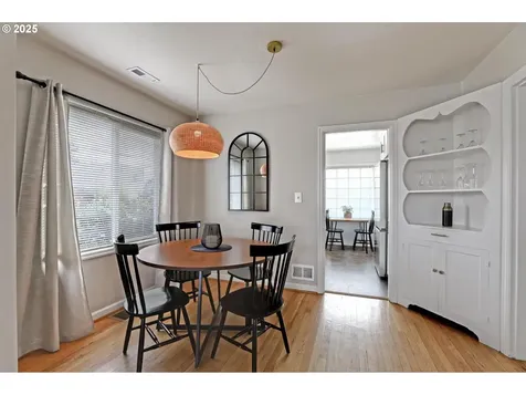 5947 NE 14th Avenue Portland OR 97211