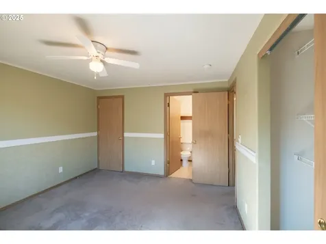 1019 S 10th Street Lebanon OR 97355