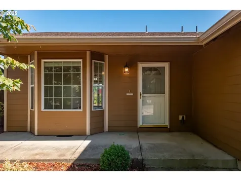 1019 S 10th Street Lebanon OR 97355