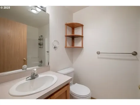 1019 S 10th Street Lebanon OR 97355