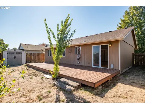 1019 S 10th Street Lebanon OR 97355