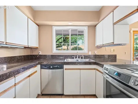 14414 NE Schuyler Street Portland OR 97230