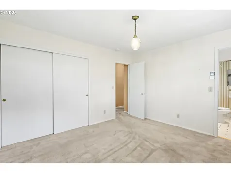 14414 NE Schuyler Street Portland OR 97230