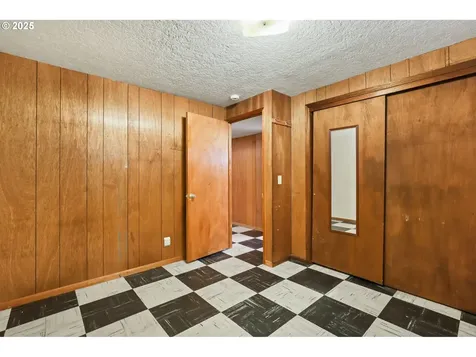 14414 NE Schuyler Street Portland OR 97230