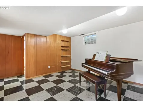 14414 NE Schuyler Street Portland OR 97230