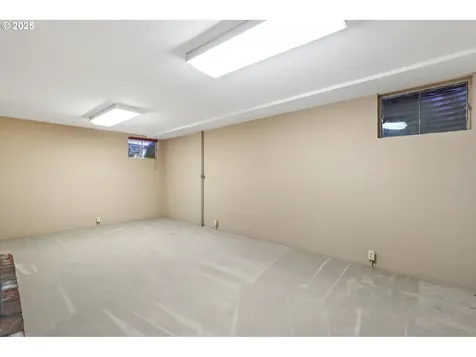 14414 NE Schuyler Street Portland OR 97230