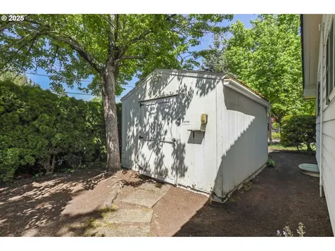 14414 NE Schuyler Street Portland OR 97230