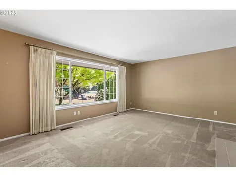 14414 NE Schuyler Street Portland OR 97230