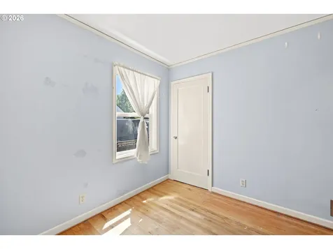 11209 SE Pine Court Portland OR 97216