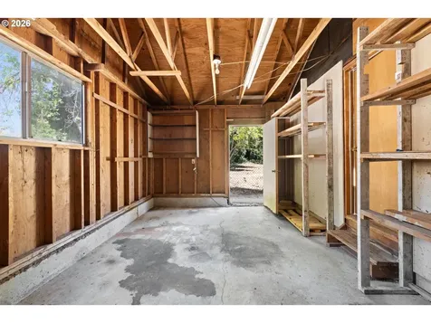 11209 SE Pine Court Portland OR 97216