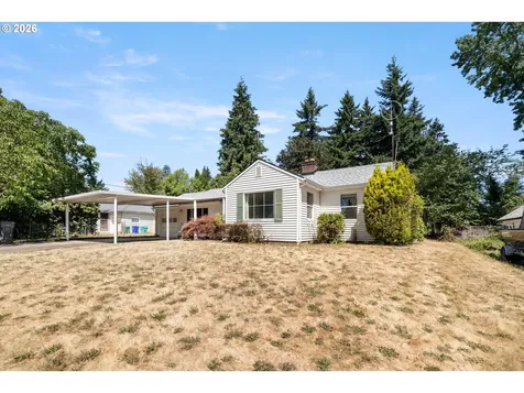 11209 SE Pine Court Portland OR 97216