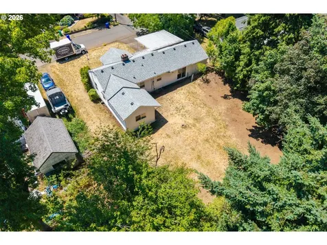 11209 SE Pine Court Portland OR 97216