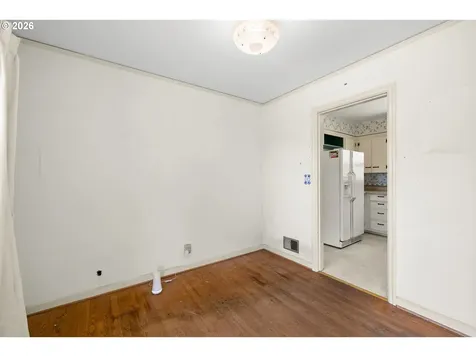 11209 SE Pine Court Portland OR 97216
