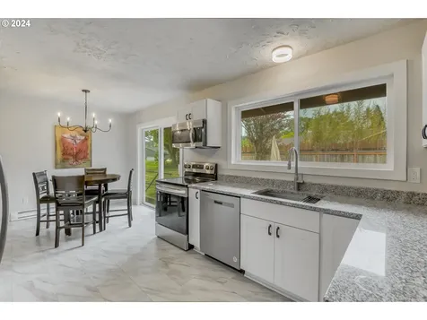 11110 SW 64th Avenue Portland OR 97219