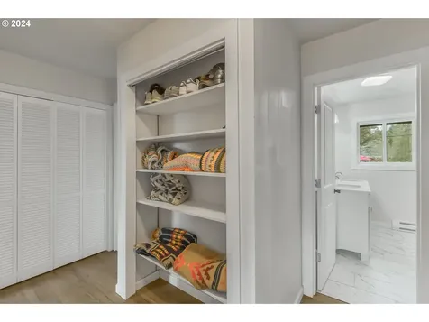 11110 SW 64th Avenue Portland OR 97219