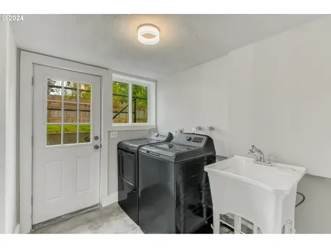 11110 SW 64th Avenue Portland OR 97219