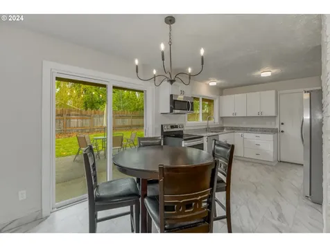 11110 SW 64th Avenue Portland OR 97219