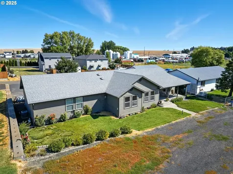 257 W Lincoln Street Athena OR 97813