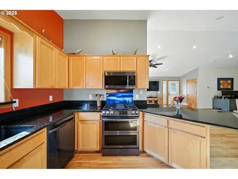 257 W Lincoln Street Athena OR 97813