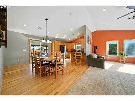 257 W Lincoln Street Athena OR 97813