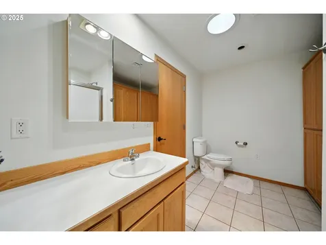 257 W Lincoln Street Athena OR 97813