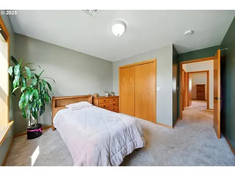 257 W Lincoln Street Athena OR 97813