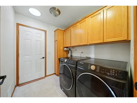 257 W Lincoln Street Athena OR 97813
