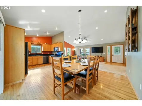 257 W Lincoln Street Athena OR 97813