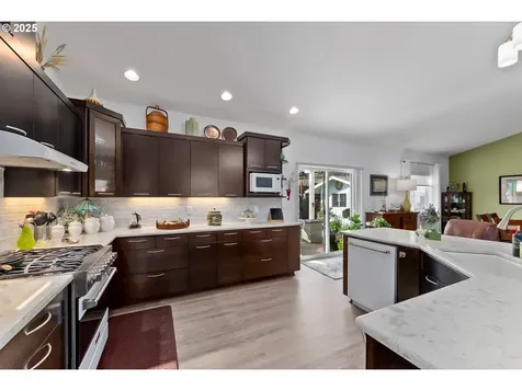 124 Old Barn Court Roseburg OR 97471