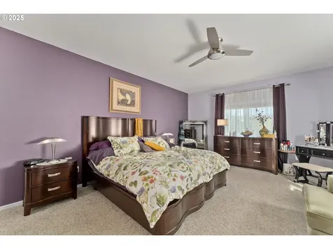 124 Old Barn Court Roseburg OR 97471