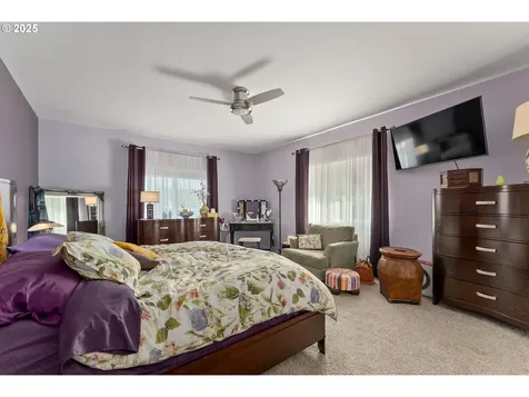 124 Old Barn Court Roseburg OR 97471